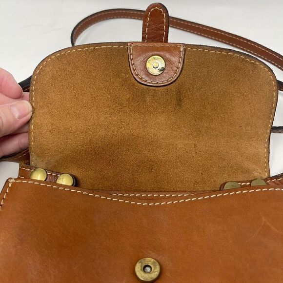 Patricia Nash Leather Brown Buckle Strap Snap Button Sling Bag OS - Picture 3 of 8